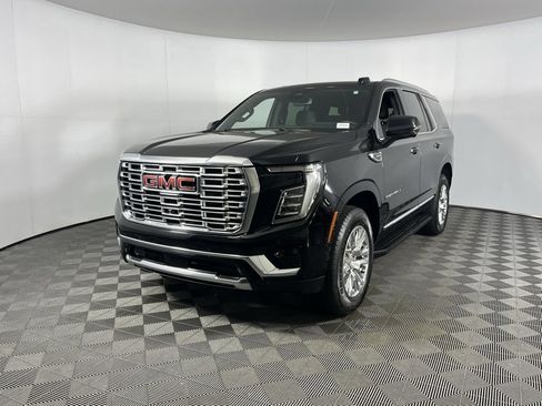 Used 2025 GMC Yukon Denali image 3