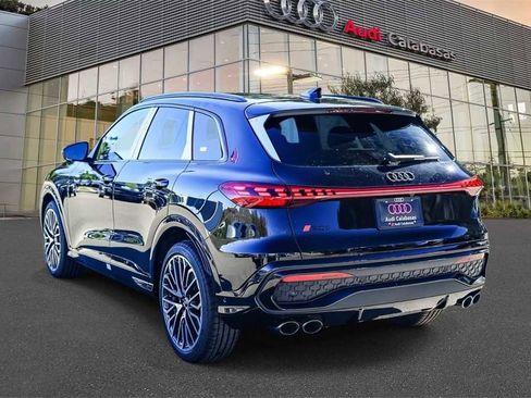 New 2025 Audi SQ5 Premium Plus image 2