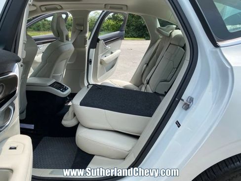 Used 2017 Volvo S90 T5 Momentum w/ Convenience Package FWD image 36