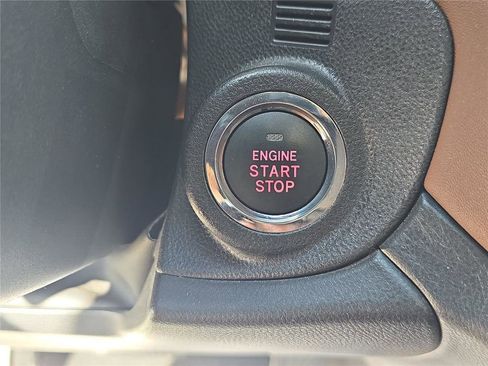 Used 2022 Subaru Outback Touring XT image 25