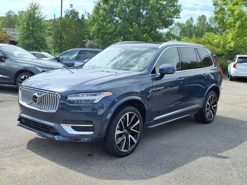 Certified 2024 Volvo XC90 B5 Plus AWD/4WD image 9