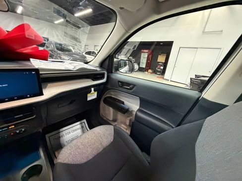 Used 2025 Ford Maverick XLT FWD image 65