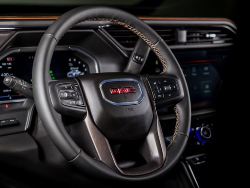 Used 2026 GMC Sierra 2500 AT4 w/ AT4 Premium Plus Package AWD/4WD image 36