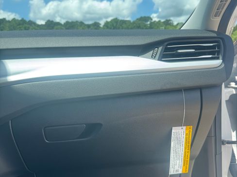 Used 2024 Ford Escape Platinum image 19