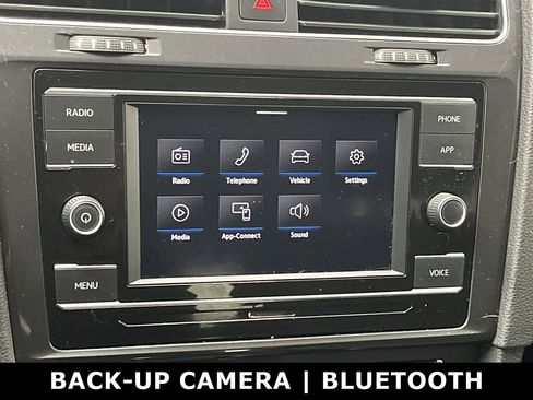 Used 2020 Volkswagen Golf 4-Door image 17