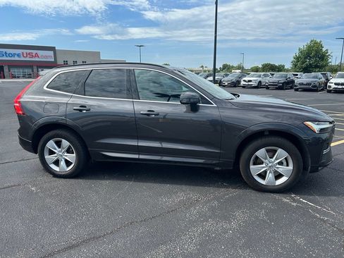 Used 2022 Volvo XC60 B5 Momentum AWD/4WD image 6