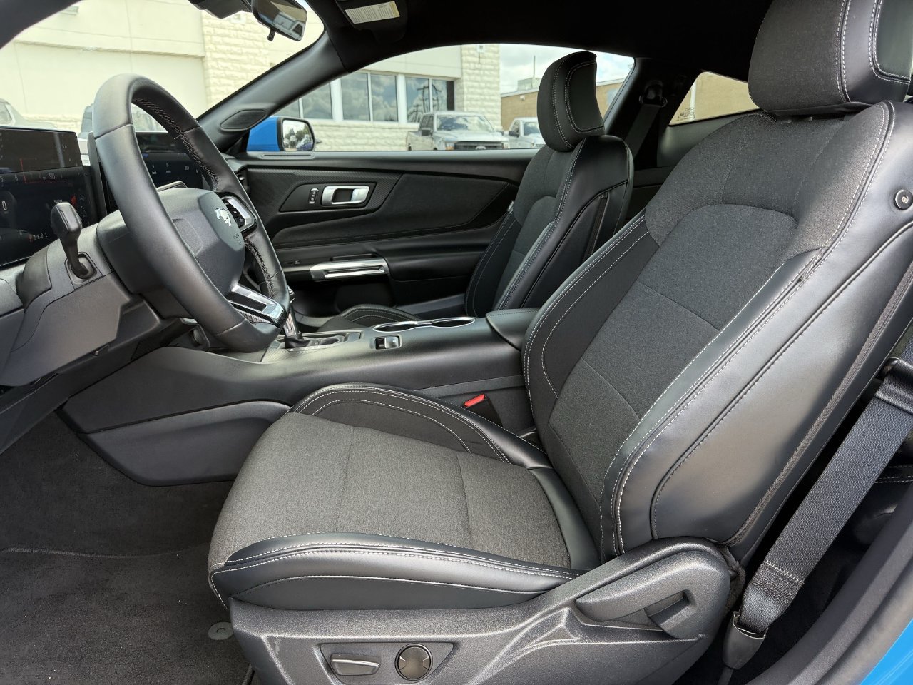 Certified 2025 Ford Mustang Coupe RWD image 22