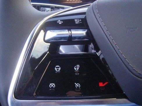 New 2026 Cadillac Vistiq Premium Luxury image 10