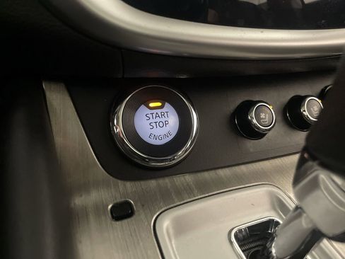 Used 2017 Nissan Murano Platinum image 11