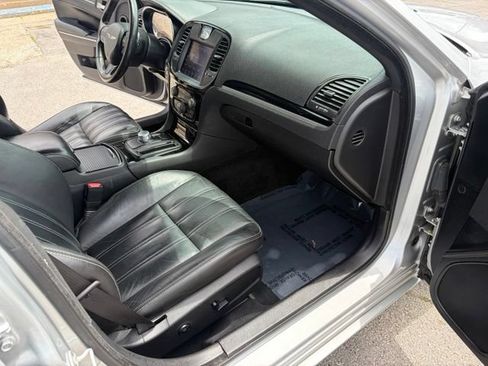 Used 2021 Chrysler 300 S RWD image 32