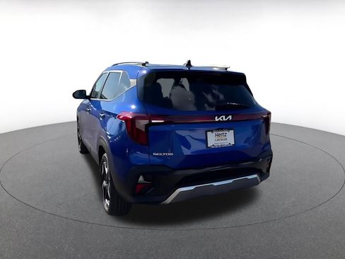 Used 2025 Kia Seltos S image 11