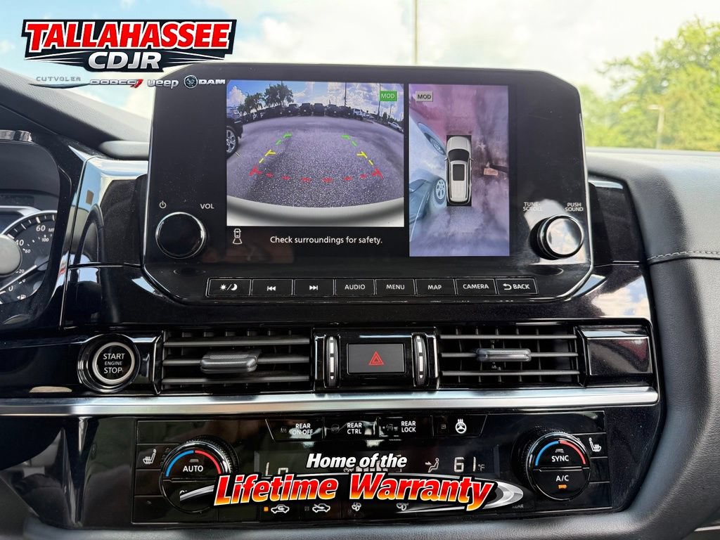 Used 2023 Nissan Pathfinder SL w/ Black Appearance Package AWD/4WD image 26
