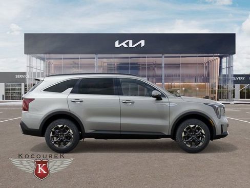 New 2026 Kia Sorento S image 7