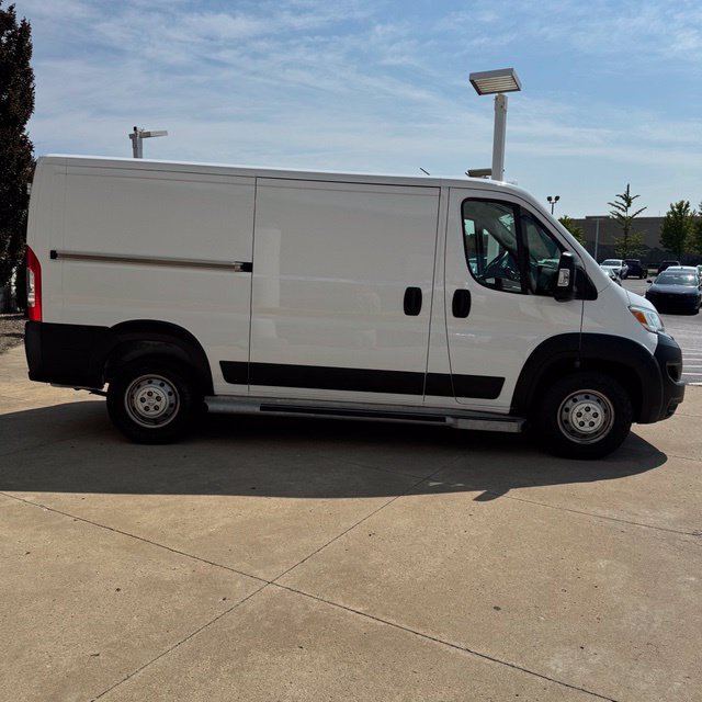 Used 2025 RAM ProMaster 2500 w/ U-Haul Equipment Group FWD image 7