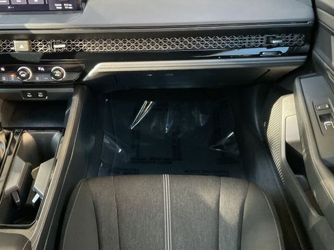 Used 2024 Honda Accord Sport image 29