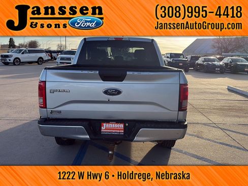 Used 2016 Ford F150 XLT image 7