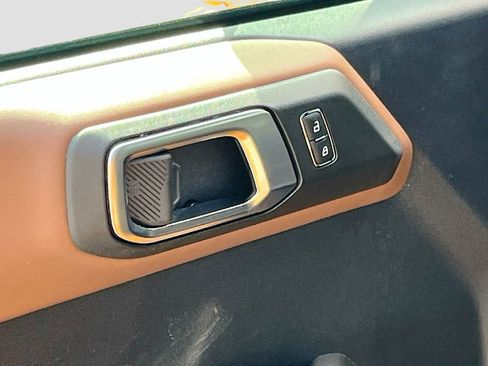 Used 2022 Ford Bronco Outer Banks image 18