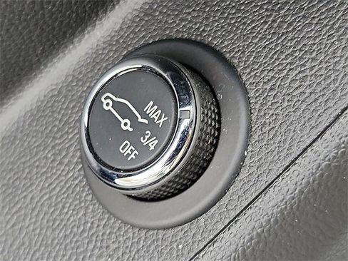 Certified 2023 Chevrolet Traverse LT image 25