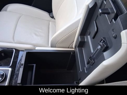 Used 2022 Nissan Pathfinder SL w/ Lighting Package (N92) AWD/4WD image 25
