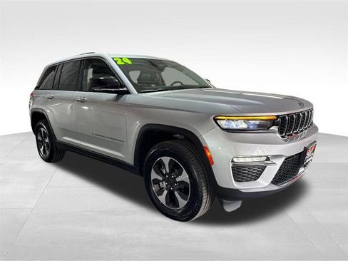 Used 2024 Jeep Grand Cherokee Limited 4xe image 3