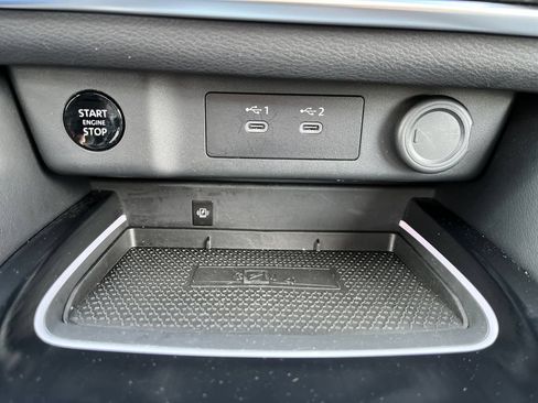 Used 2026 Nissan Rogue Platinum w/ Platinum Premium Package AWD/4WD image 28