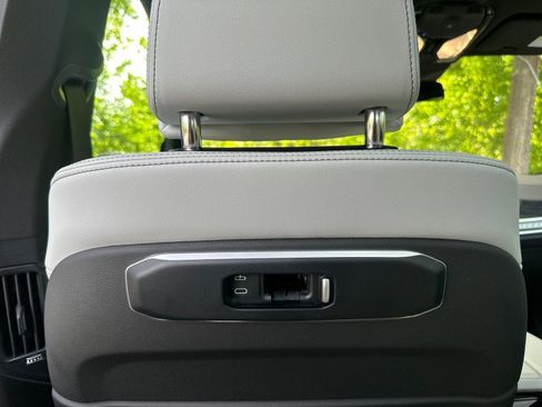 New 2026 BMW X5 xDrive50e w/ M Sport Package image 35