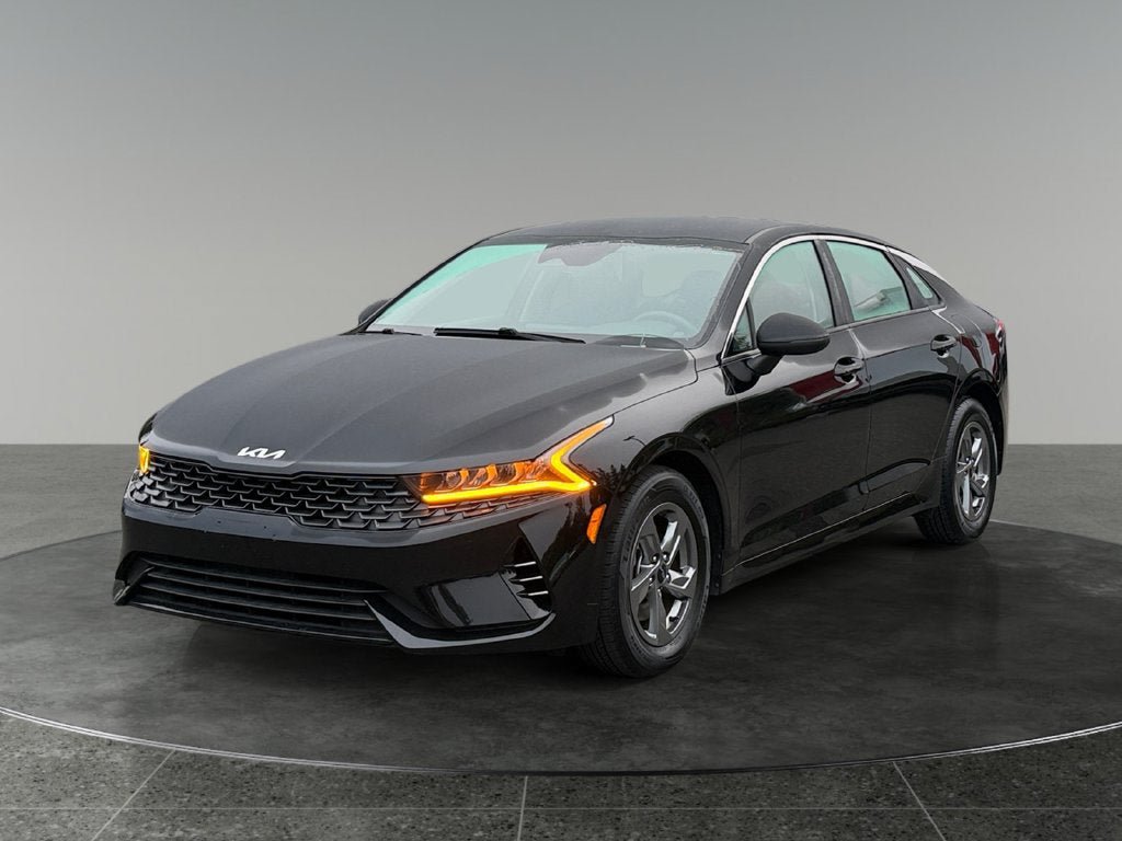 Used 2022 Kia K5 LXS FWD image 4