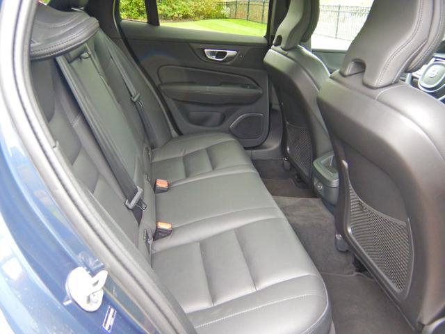 Used 2025 Volvo V60 B5 Cross Country Plus AWD/4WD image 16