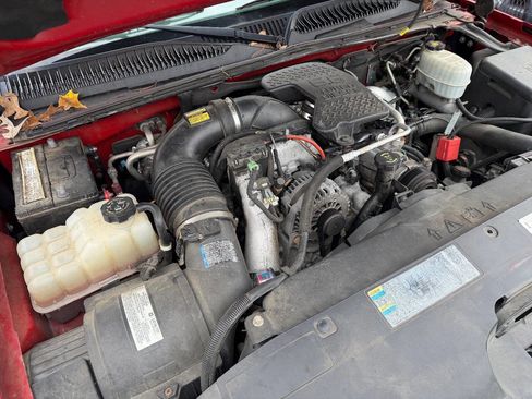 Used 2006 Chevrolet Silverado 3500 LT w/ Heavy-Duty Power Package image 8