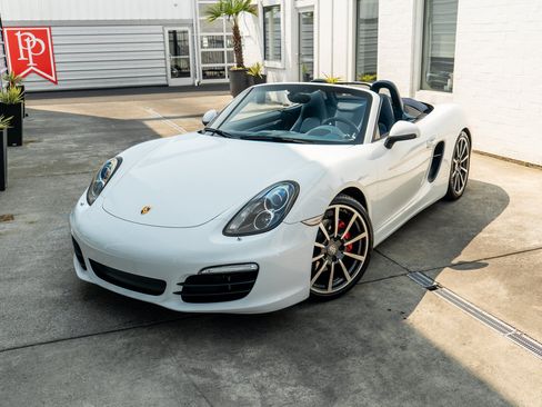 Used 2013 Porsche Boxster S RWD image 3