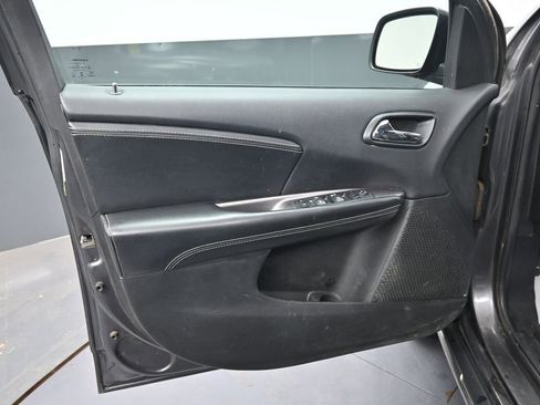 Used 2017 Dodge Journey Crossroad AWD/4WD image 26