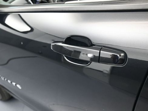 Used 2024 Chevrolet Equinox LS FWD image 31