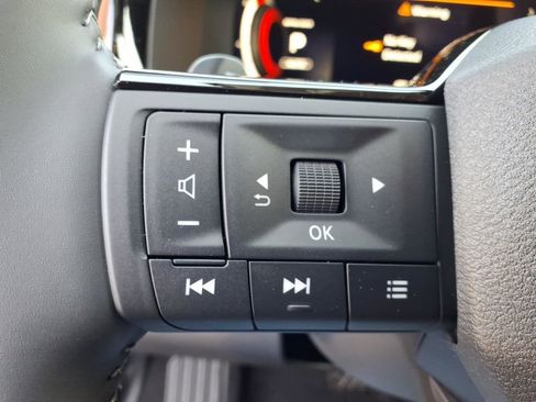 New 2026 Nissan Pathfinder Platinum image 20