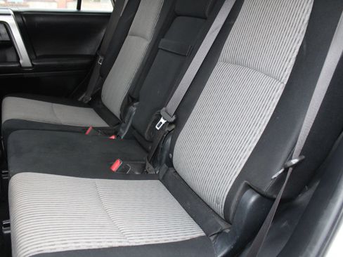 Used 2015 Toyota 4Runner SR5 image 13