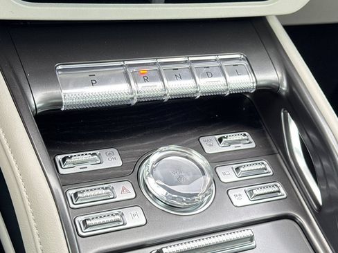 New 2026 Lincoln Nautilus Reserve w/ Jet Appearance Package AWD/4WD image 21