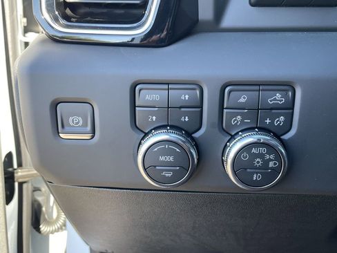 New 2026 GMC Sierra 2500 Denali Ultimate image 18