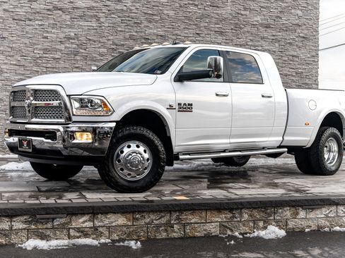 Used 2017 RAM 3500 Laramie image 2