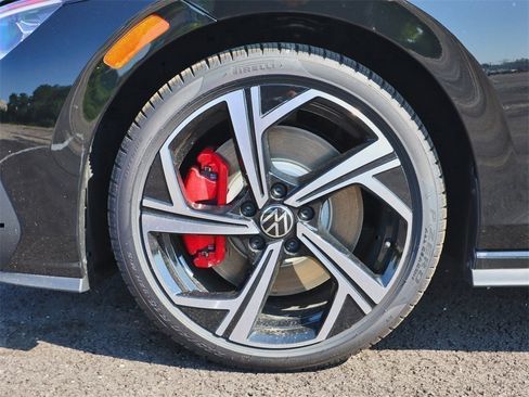 New 2025 Volkswagen GTI SE image 9