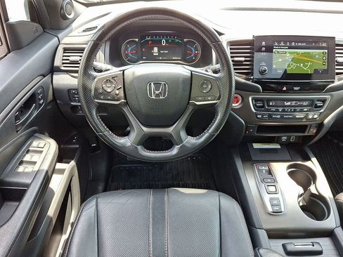 Used 2022 Honda Pilot TrailSport image 12