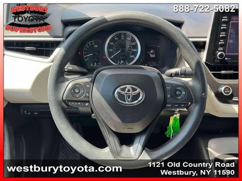 Used 2021 Toyota Corolla LE FWD image 16