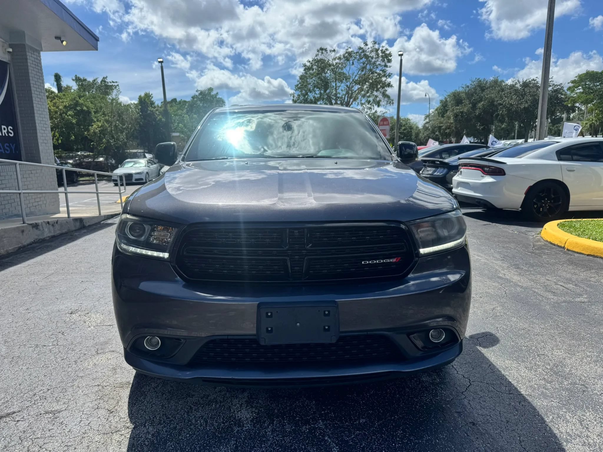 Used 2017 Dodge Durango R/T w/ Blacktop Package AWD/4WD image 4