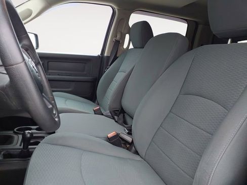 Used 2014 RAM 2500 Tradesman w/ Chrome Appearance Group AWD/4WD image 9