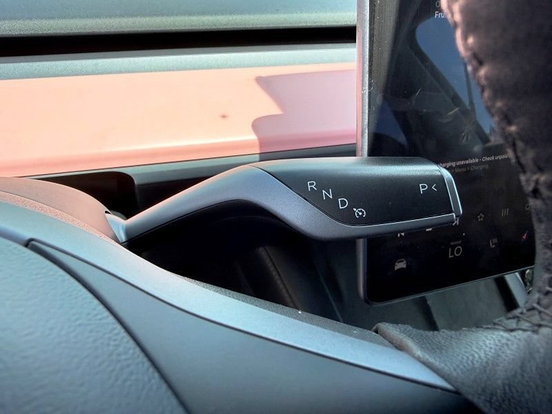 Used 2021 Tesla Model Y Long Range AWD/4WD image 22