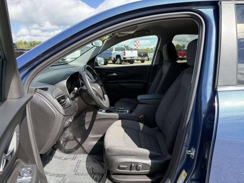 Used 2024 Chevrolet Equinox LT image 11