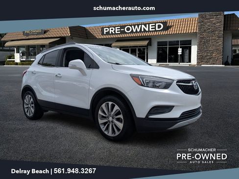 Used 2019 Buick Encore Preferred image 1