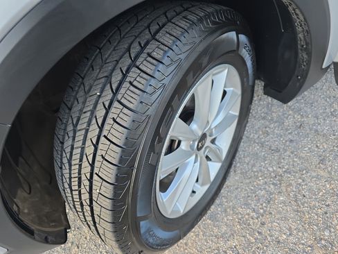 Used 2020 Kia Sorento LX FWD image 30