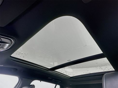 New 2025 Jeep Grand Cherokee Overland image 14