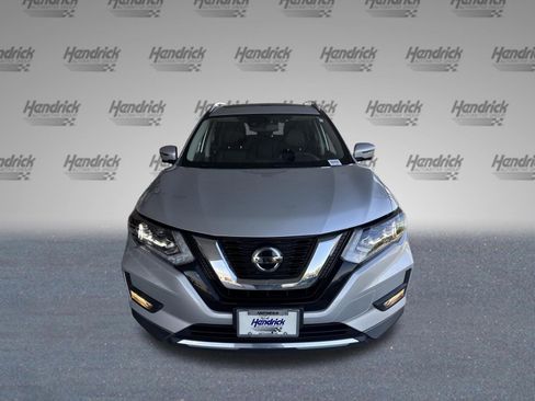 Used 2018 Nissan Rogue SL w/ Premium Package AWD/4WD image 3
