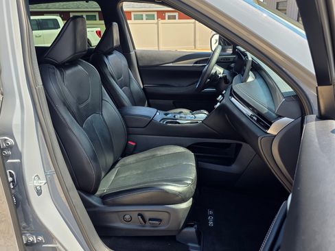 Used 2025 INFINITI QX60 Luxe w/ Black Edition image 28