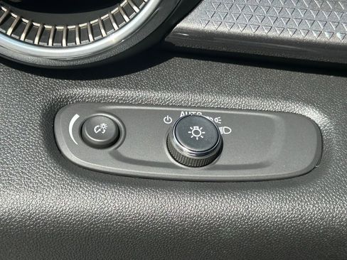 New 2026 Chevrolet Trax ACTIV w/ Sunroof Package image 32